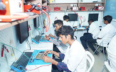 Autoinstitute Degree